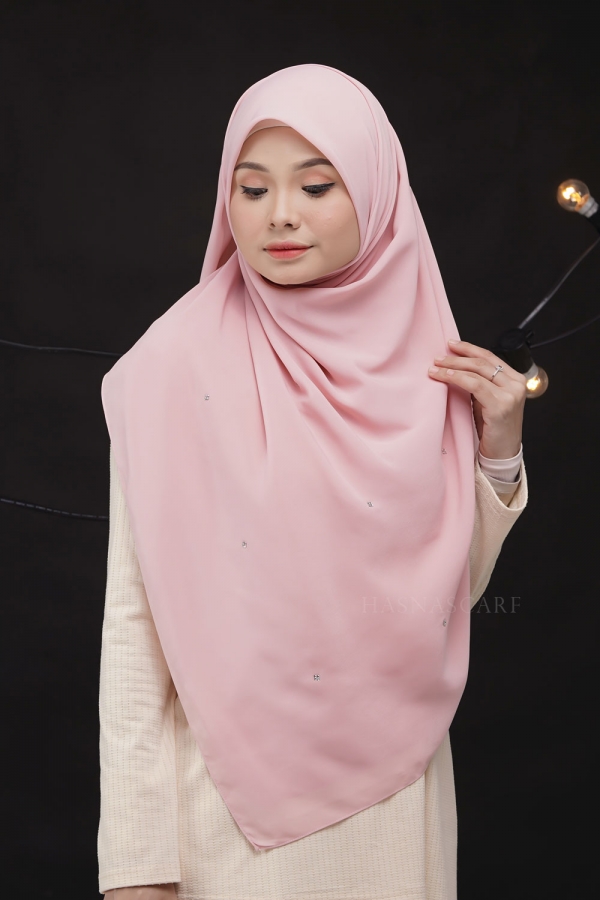 Bawal Hasna Crystal  - Crystal rose Bawal Hasna Crystal  - Crystal rose